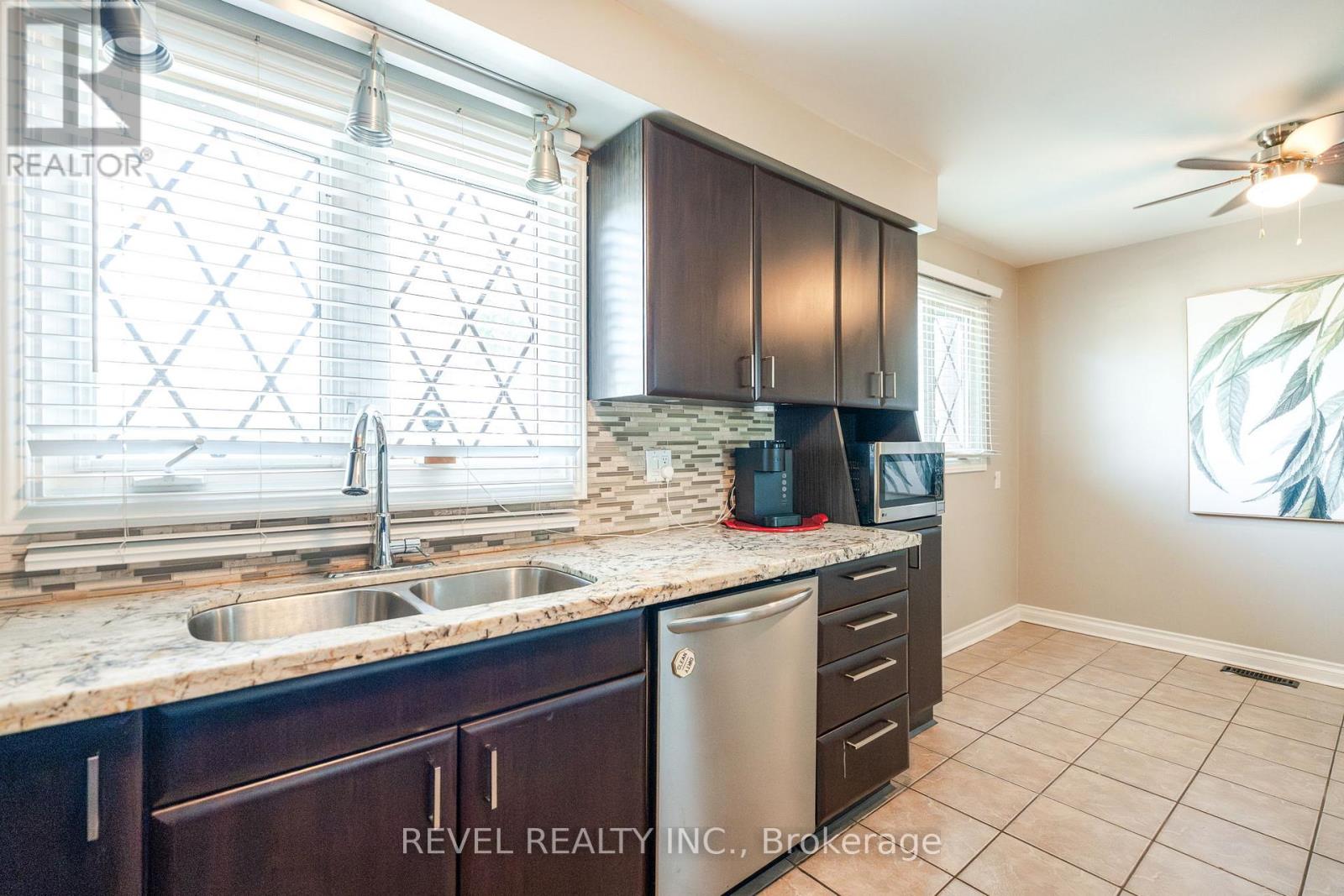 Townhouse at 57 - 3360 COUNCIL RING ROAD, Mississauga