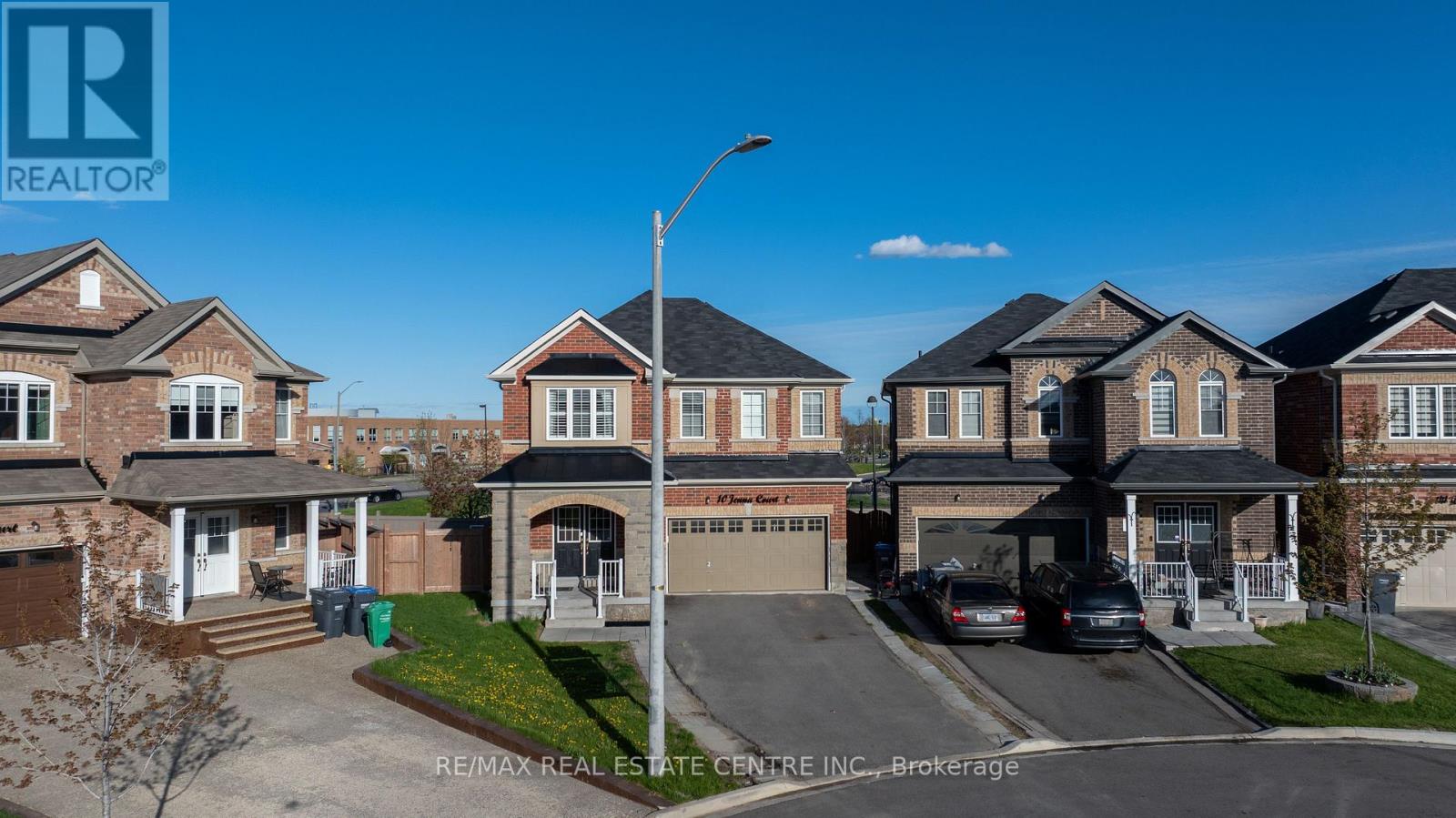 Detached at 10 JENNA COURT, Brampton (Sandringham-Wellington)