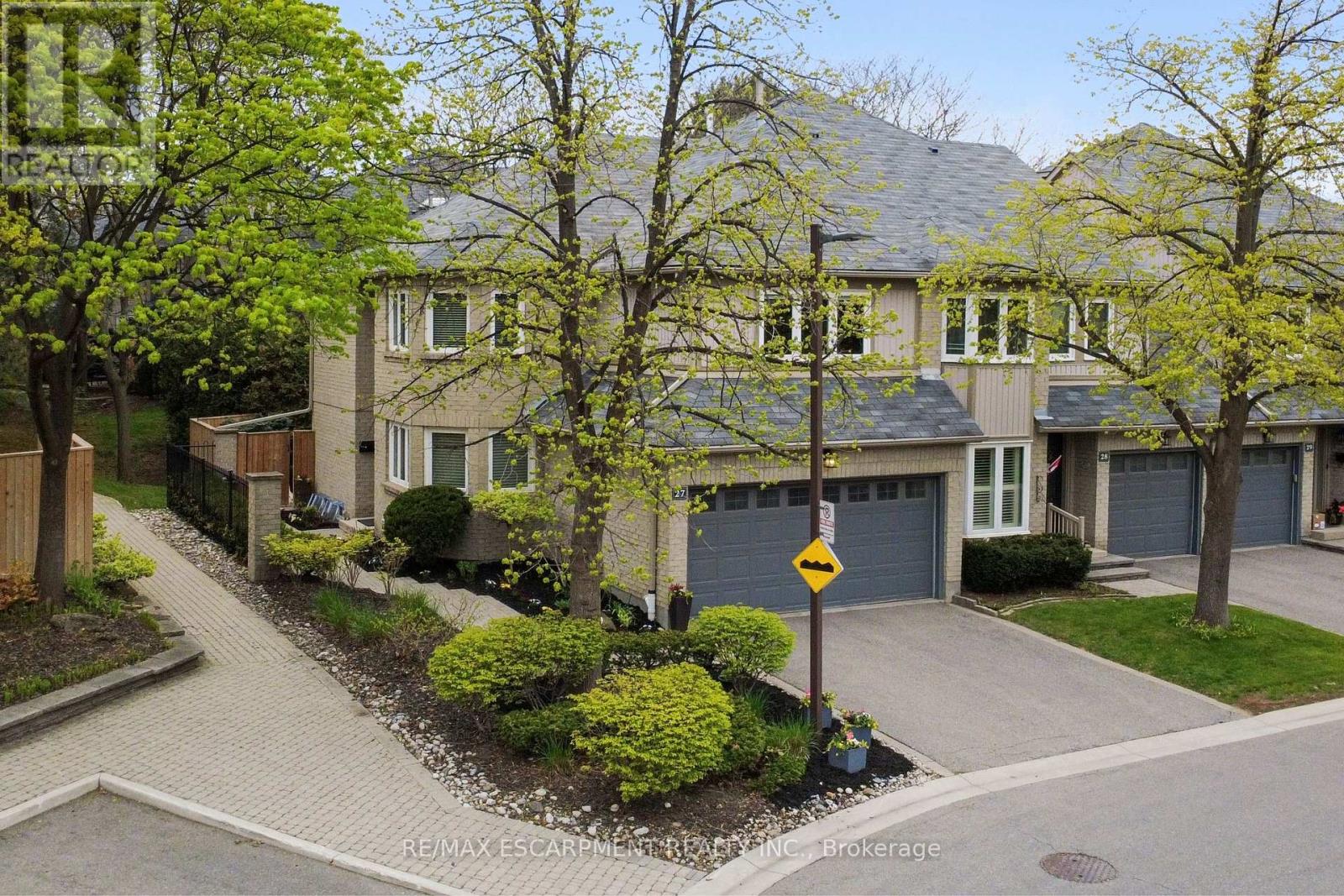 Townhouse at 27 - 3420 SOUTH MILLWAY, Mississauga (Erin Mills)