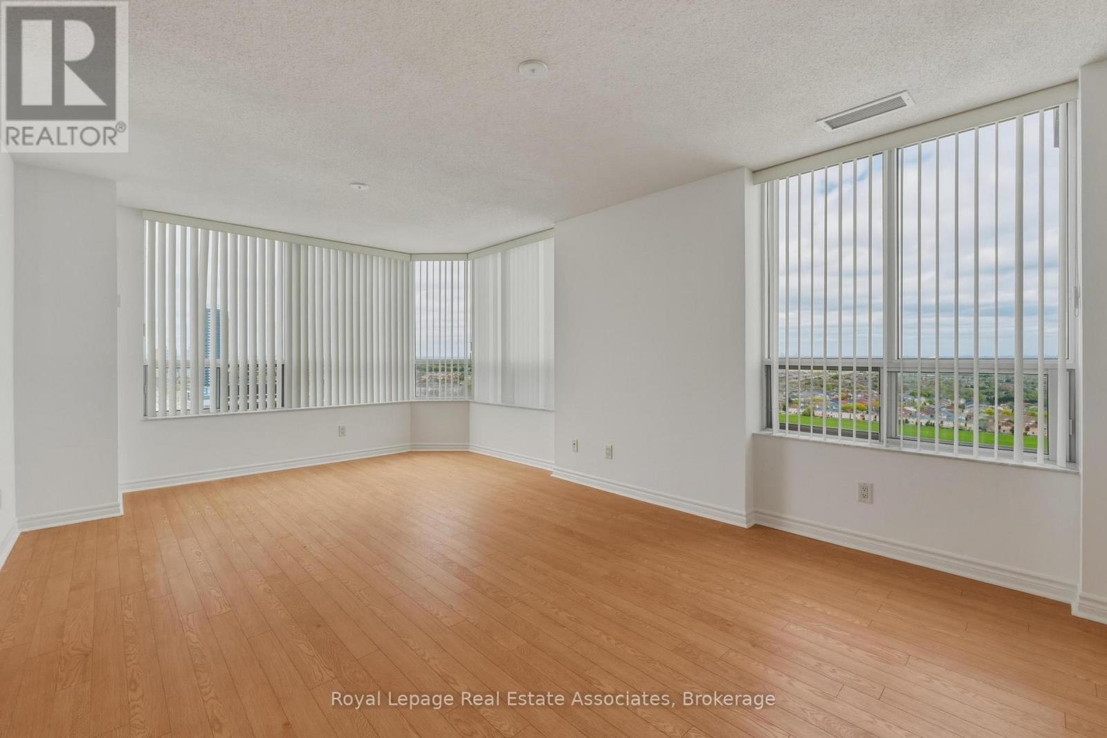Apartment at 2424 - 25 KINGSBRIDGE GARDEN CIRCLE, Mississauga (Hurontario)