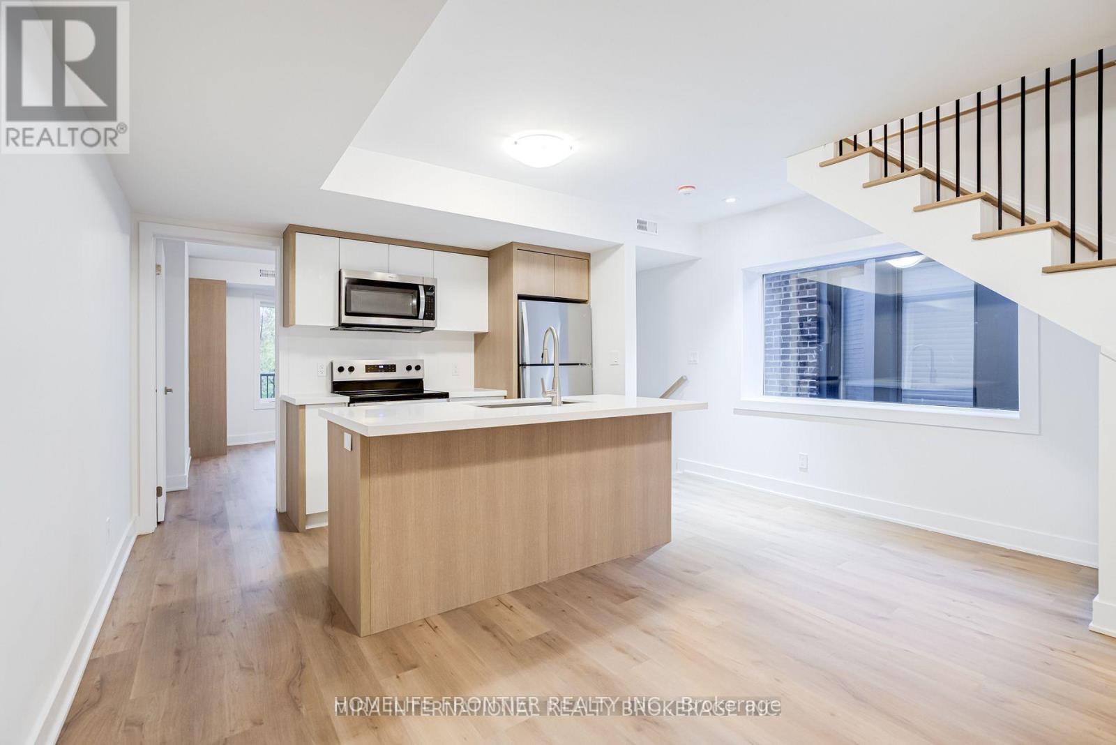 Detached at #3 (UPPER) - 231 SYMINGTON AVENUE, Toronto (Dovercourt-Wallace Emerson-Junction)