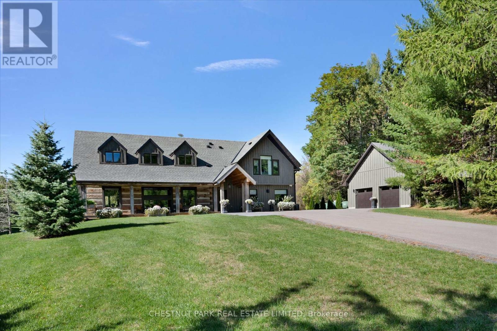 Detached at 446 THE GRANGE SIDE ROAD, Caledon