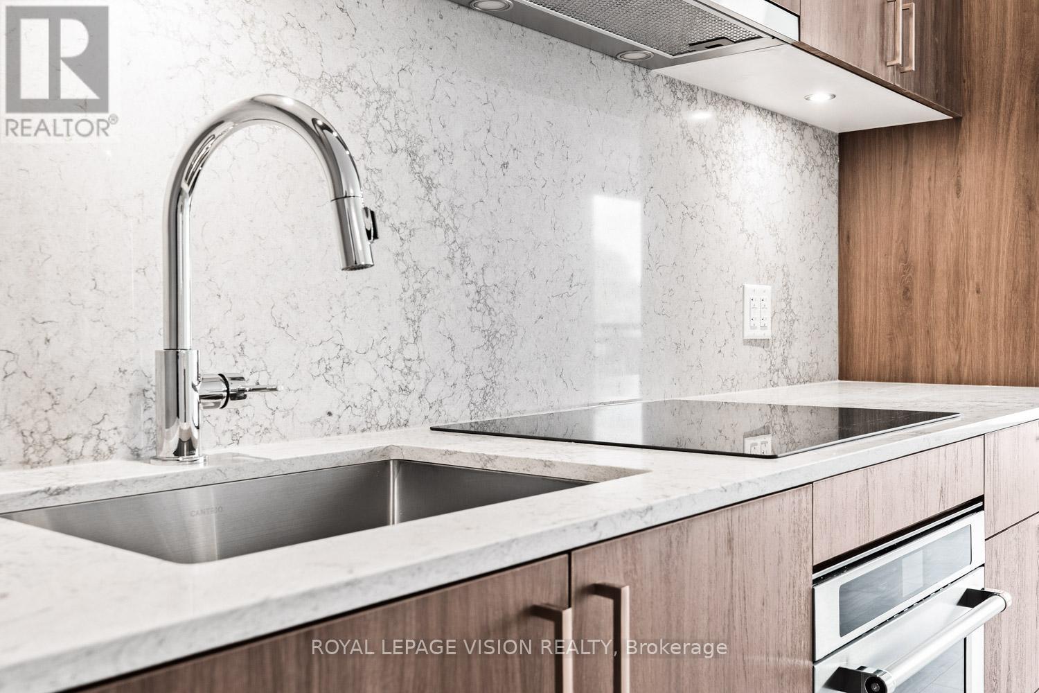 Apartment at 503 - 259 THE KINGSWAY, Toronto