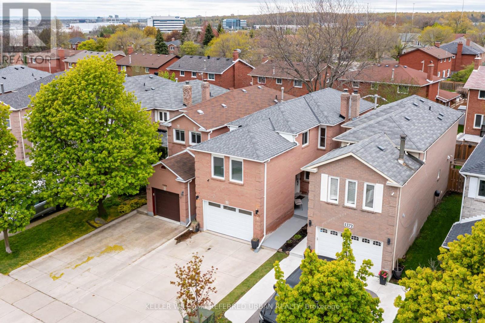 Semi-Detached/Link at 1370 HAZEL MCCLEARY DRIVE, Oakville (CV Clearview)