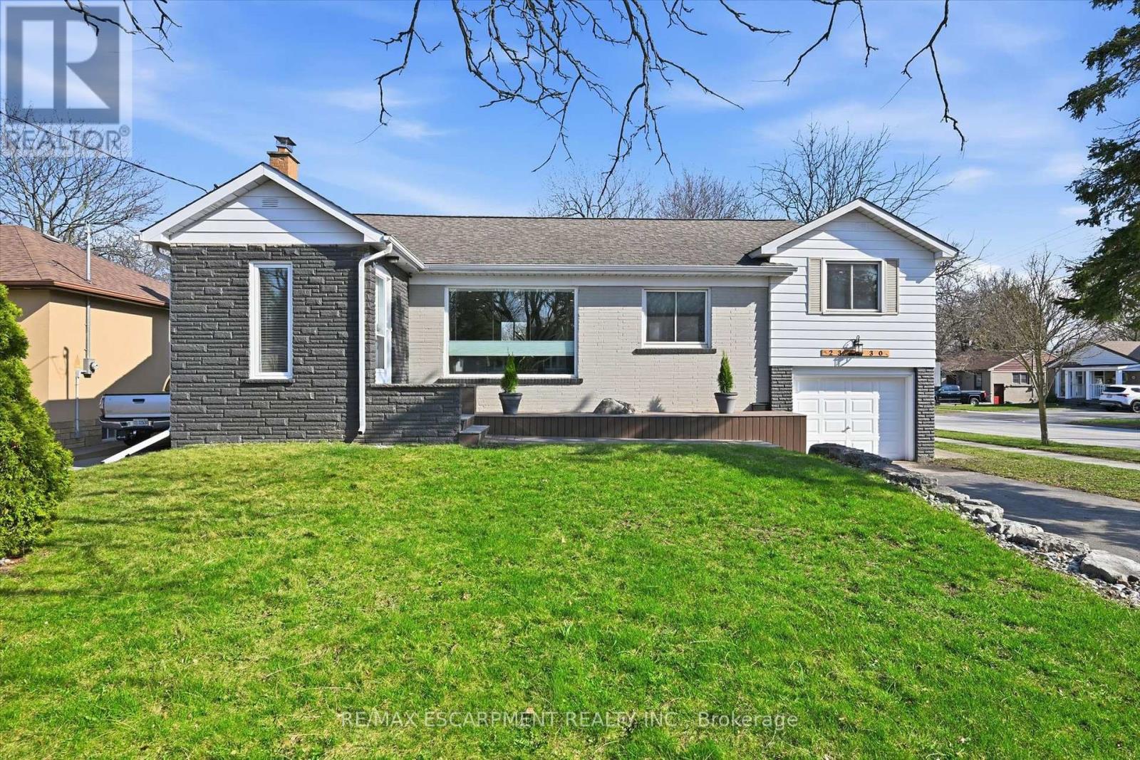 Detached at 2330 ALMA DALE AVENUE, Burlington (Mountainside)