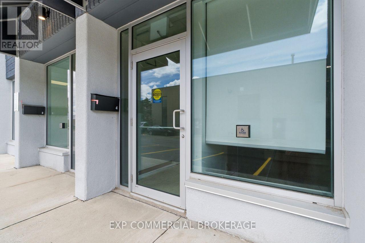 Other at 4 - 397 HUMBERLINE DRIVE, Toronto (West Humber-Clairville)