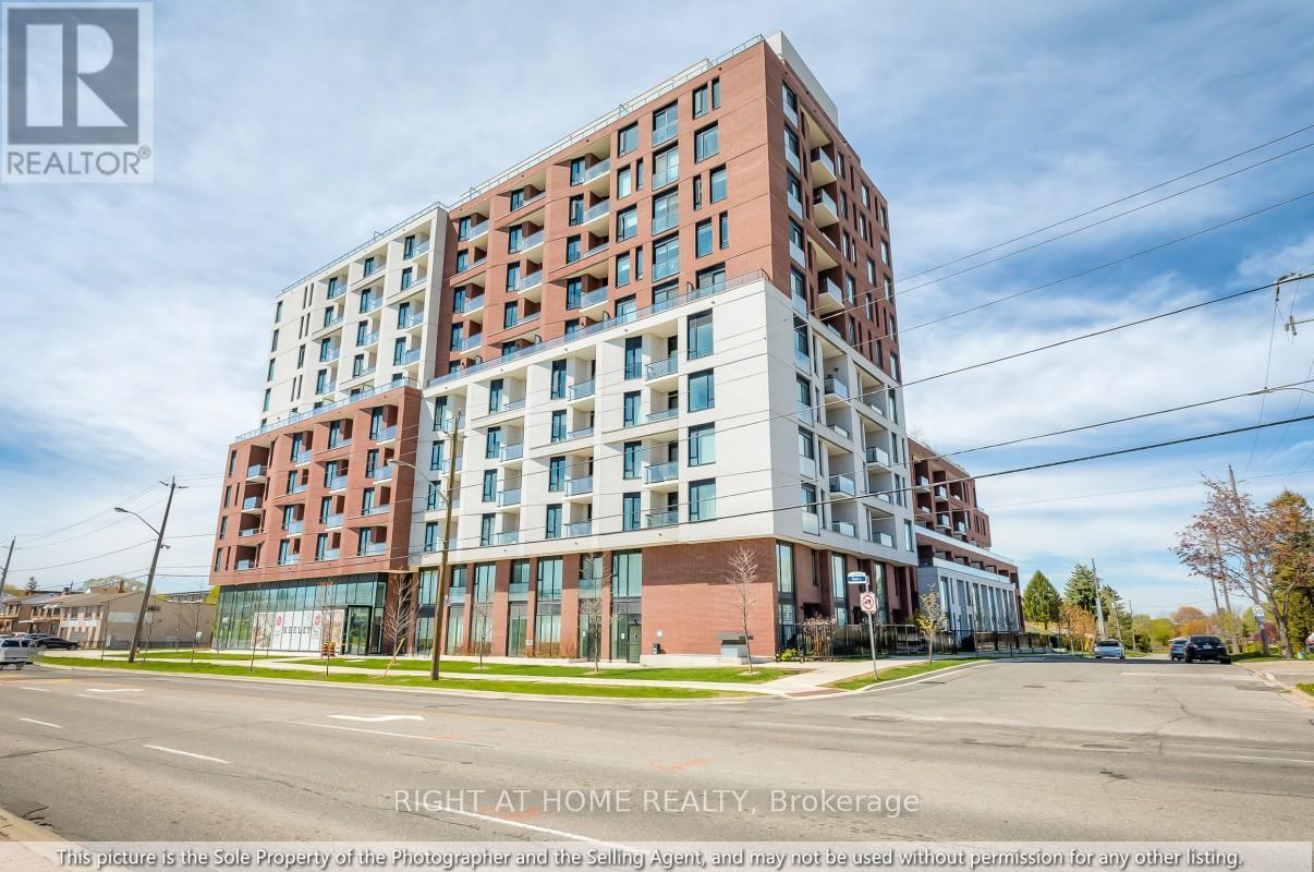 Apartment at 1211 - 3100 KEELE STREET, Toronto (Downsview-Roding-CFB)