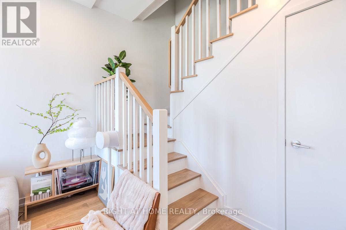 Apartment at 1211 - 3100 KEELE STREET, Toronto