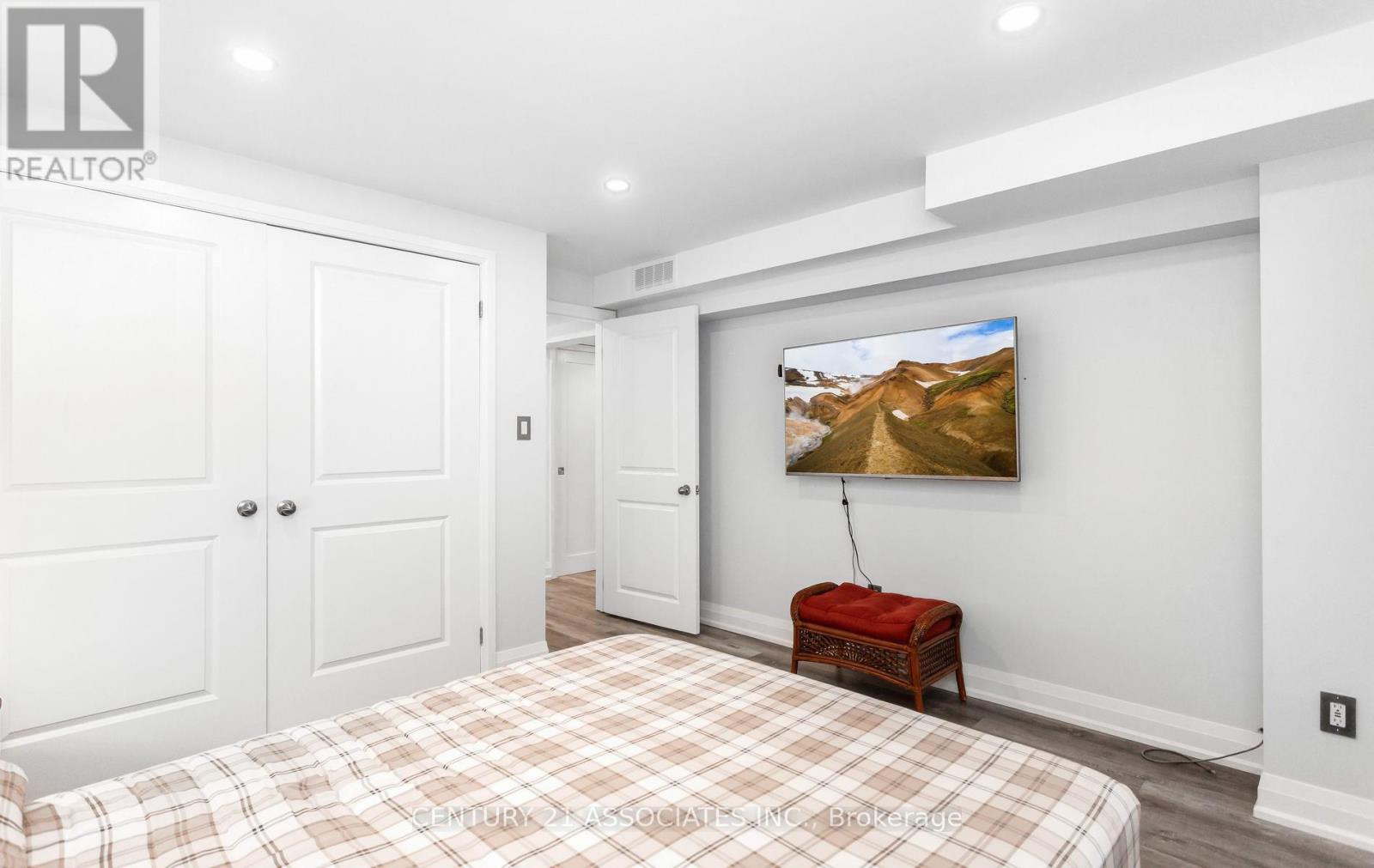 Detached at 2471 MILLSTONE DRIVE, Oakville