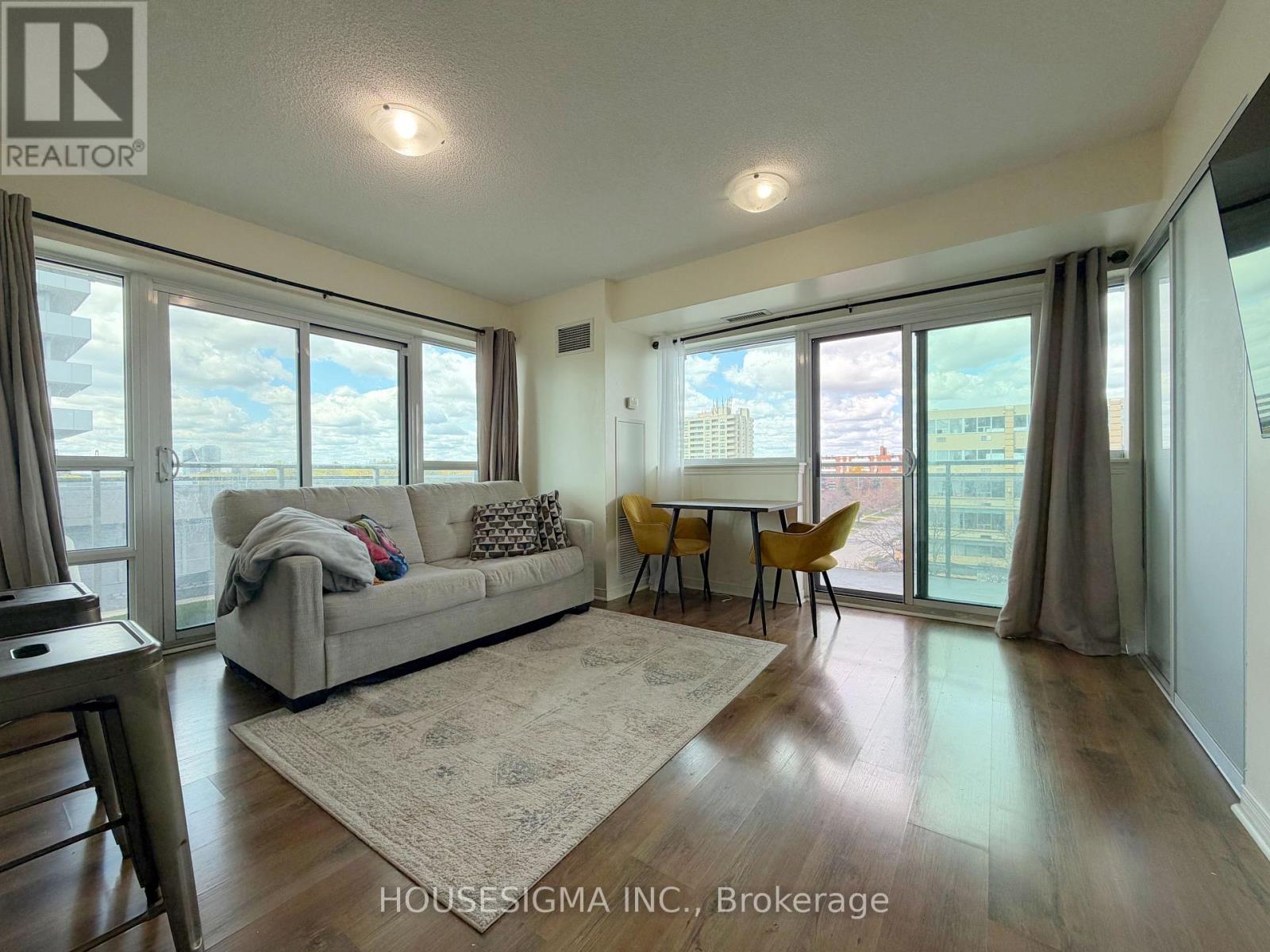 Apartment at 509 - 215 QUEEN STREET E, Brampton (Queen Street Corridor)