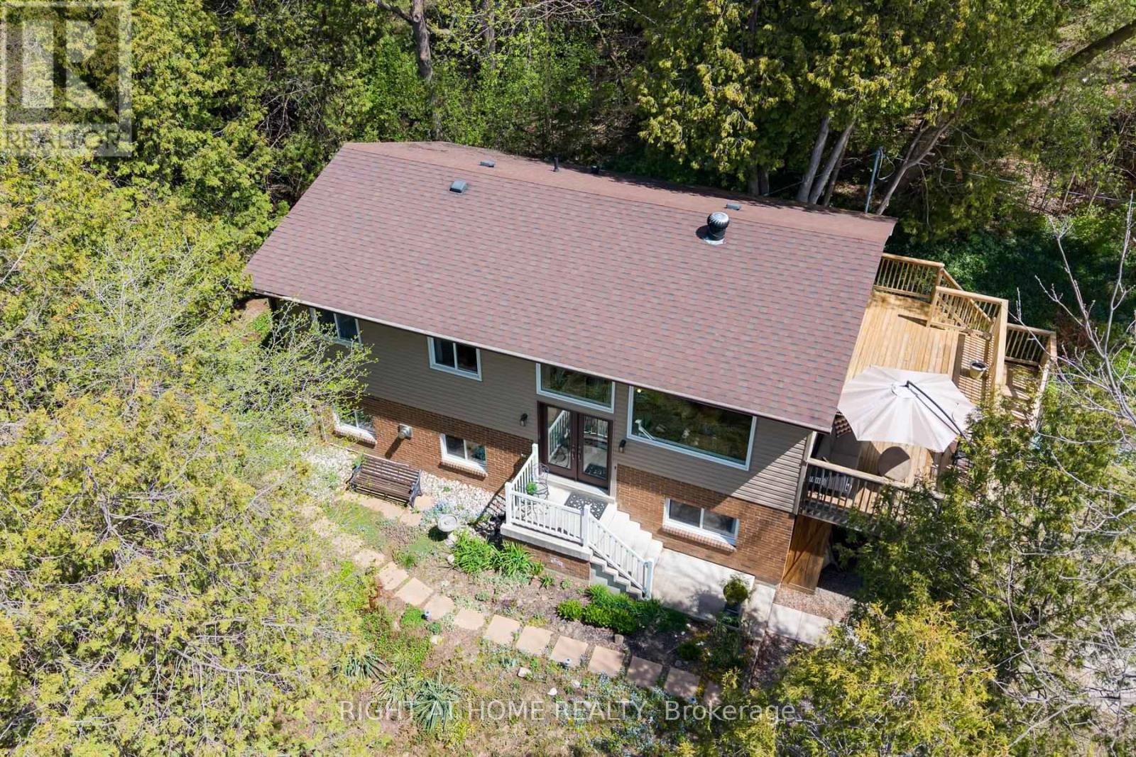 Detached at 68 EWING STREET, Halton Hills (Georgetown)