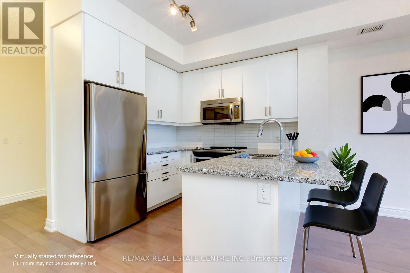 Apartment at 103 - 3170 ERIN MILLS PARKWAY, Mississauga