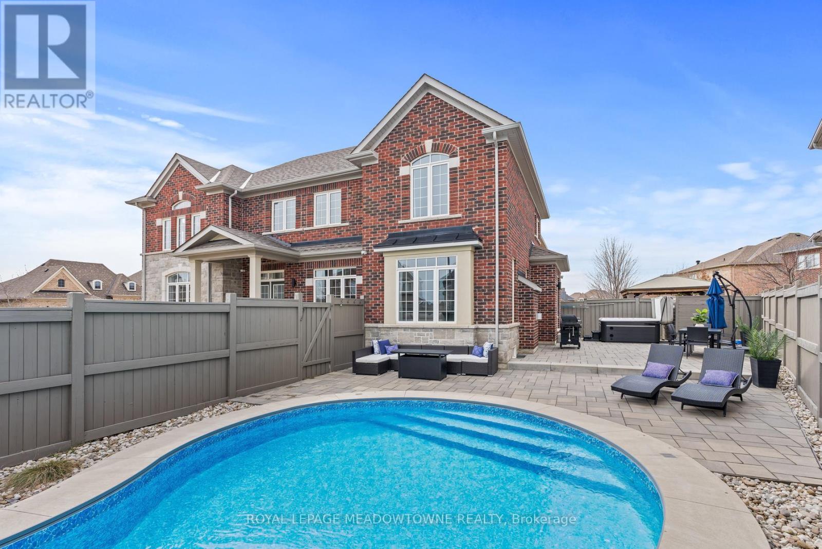 Detached at 67 HIDDEN LAKE TRAIL, Halton Hills (Georgetown)
