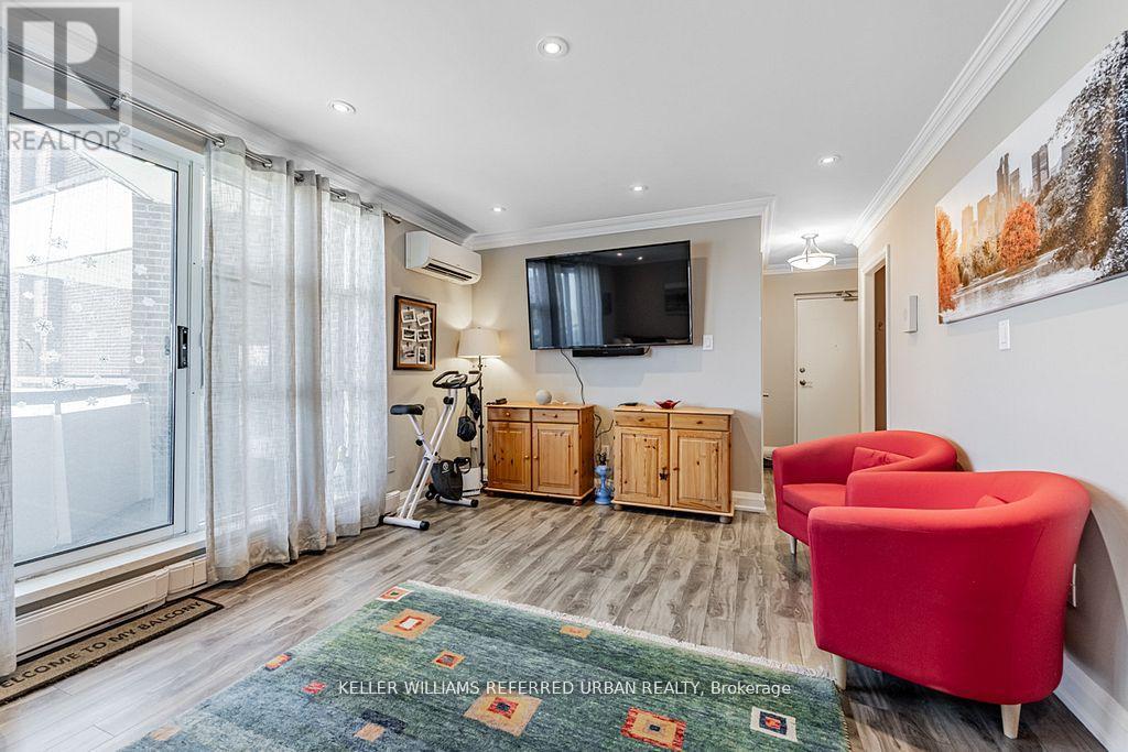 Apartment at 1007 - 3025 QUEEN FREDERICA DRIVE, Mississauga