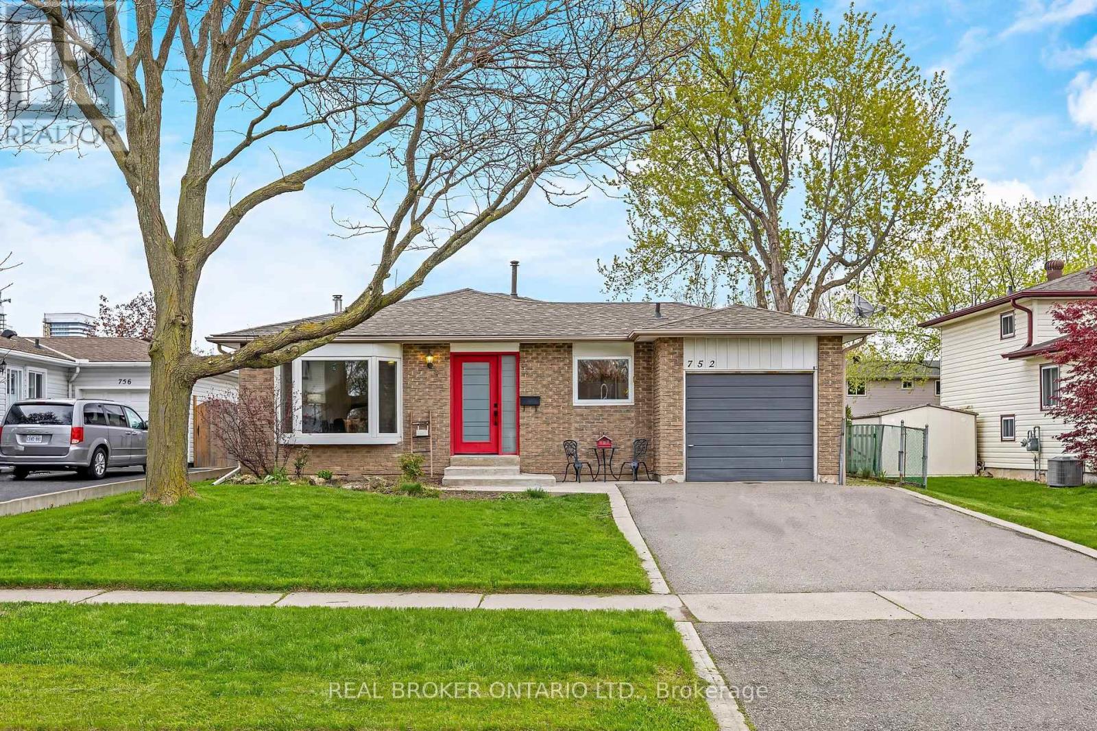 Detached at 752 MACKENZIE DRIVE, Milton (DP Dorset Park)