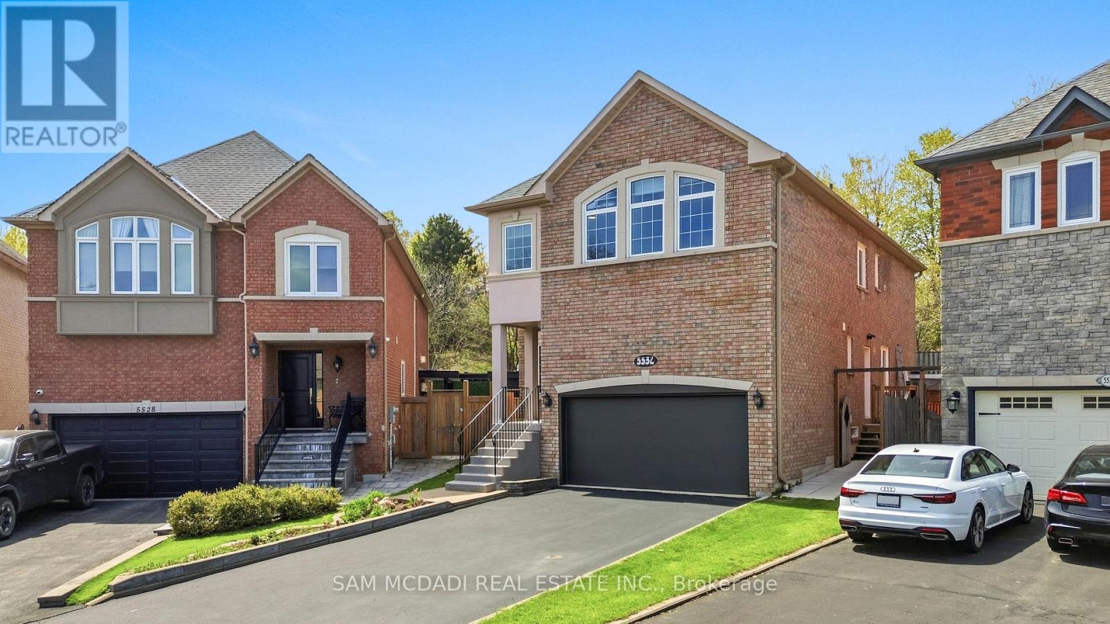 Detached at 5532 WINDY HILL COURT, Mississauga (Hurontario)