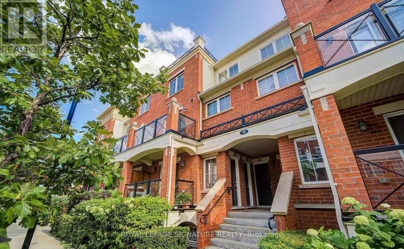 Townhouse at 7 - 2460 POST ROAD, Oakville (RO River Oaks)