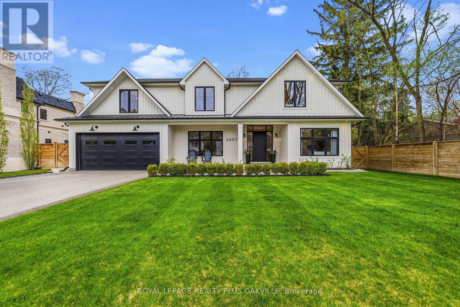 Detached at 2057 SALVATOR BOULEVARD, Oakville (BR Bronte)