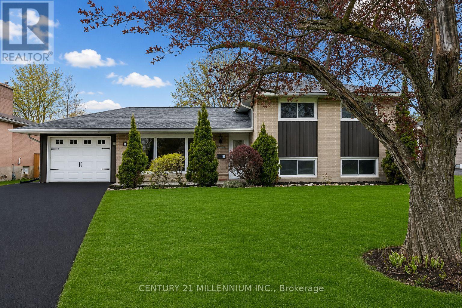 Detached at 86 DAWSON ROAD, Orangeville