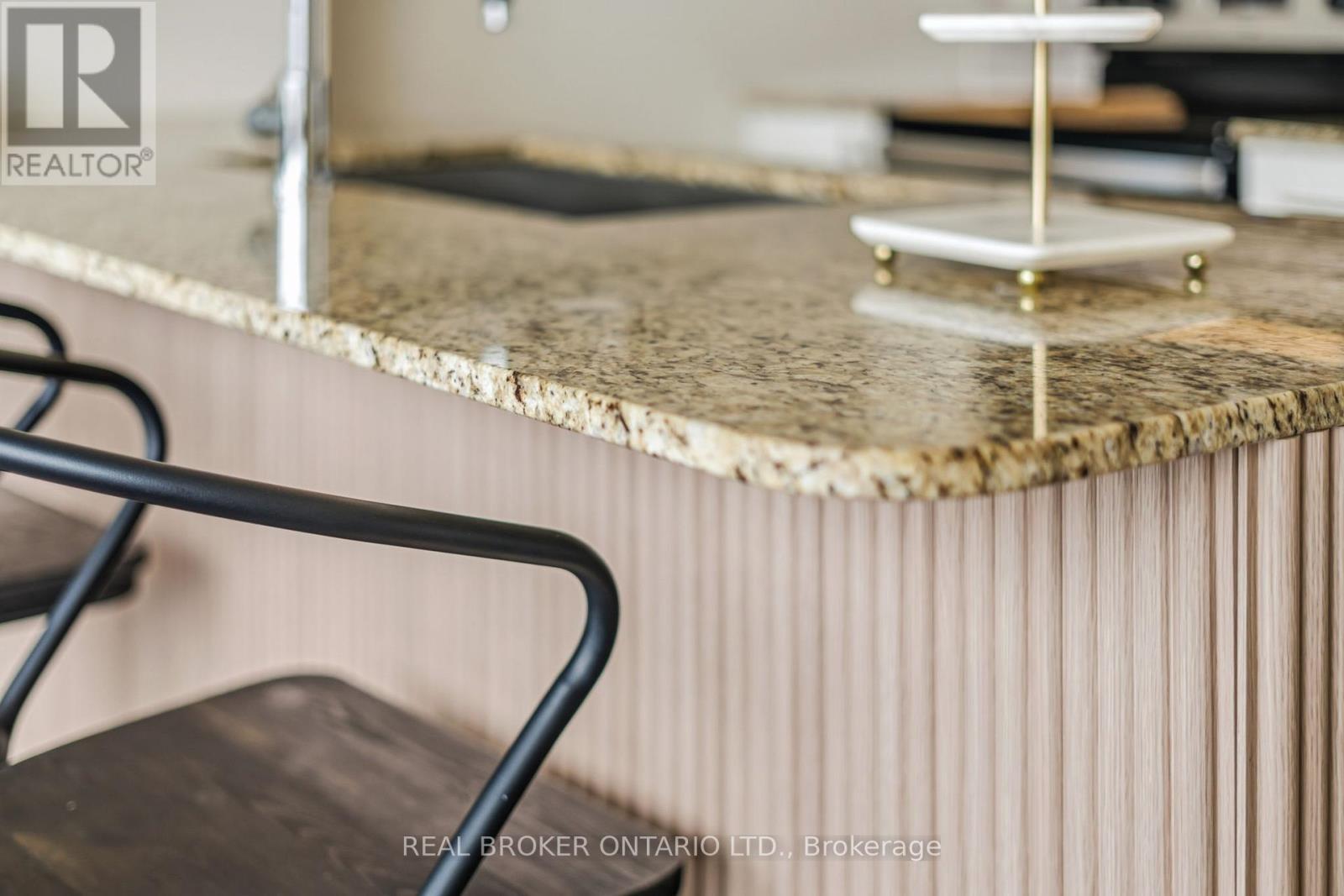 Apartment at 3501 - 4099 BRICKSTONE MEWS, Mississauga