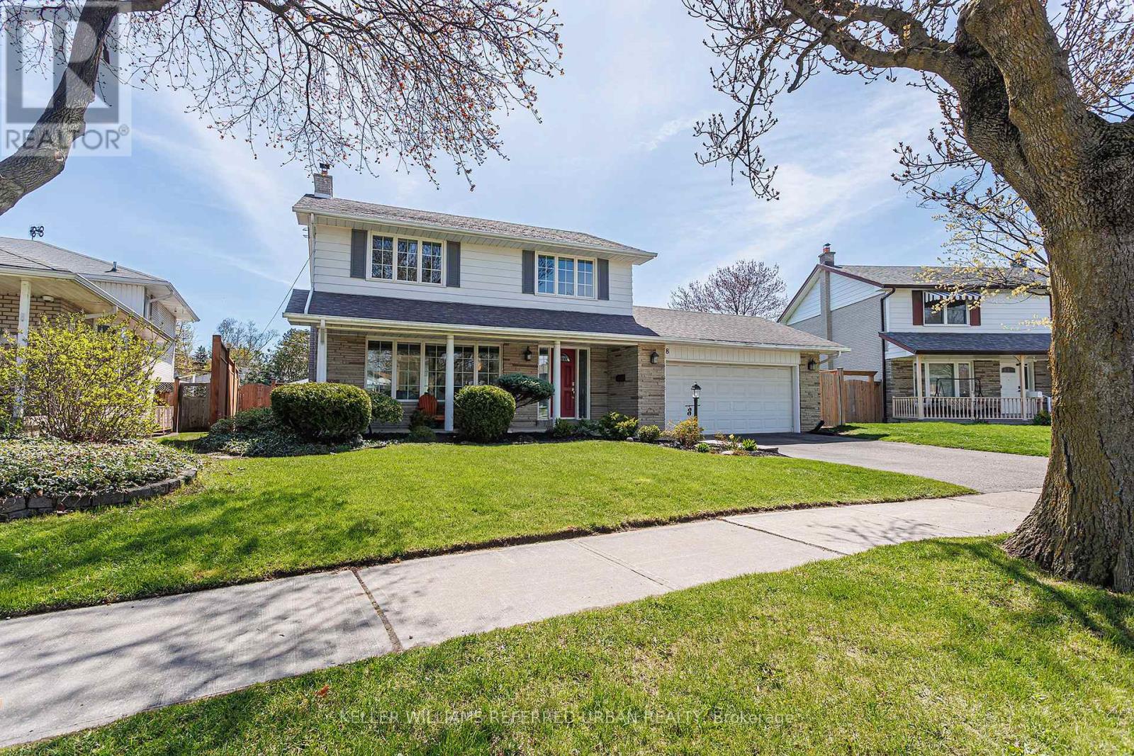 Detached at 8 MARKWOOD CRESCENT, Toronto (Markland Wood)