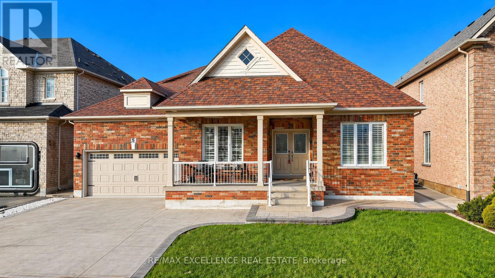 Detached at 5 CASTLEGATE BOULEVARD, Brampton (Bram East)