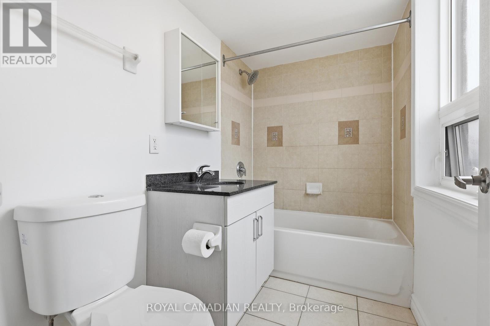 Apartment at 619 - 7405 GOREWAY DRIVE, Mississauga