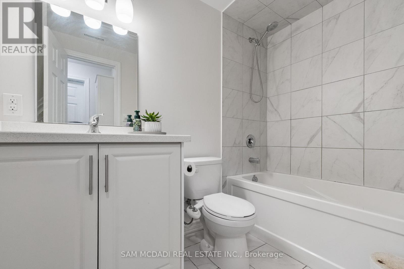 Apartment at 308 - 215 BROADWAY STREET, Mississauga