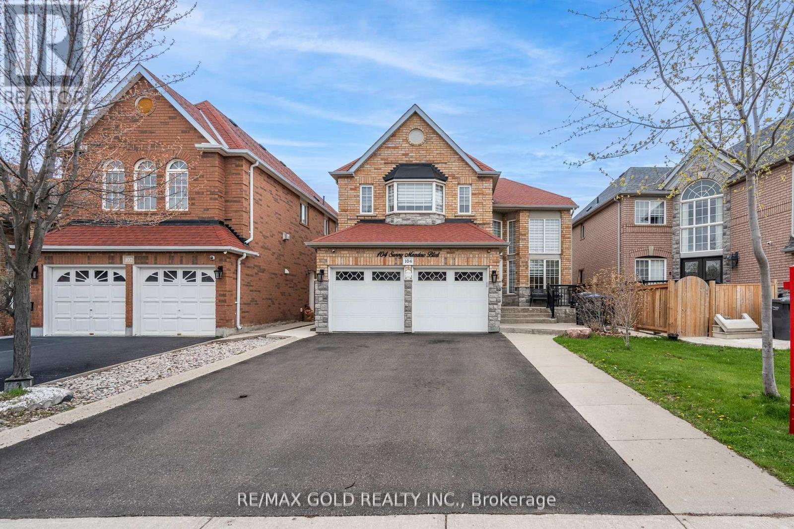 Detached at 104 SUNNY MEADOW BOULEVARD, Brampton (Sandringham-Wellington)