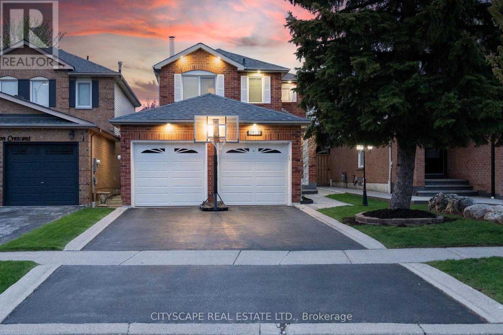 Detached at 3912 RUSHTON CRESCENT, Mississauga (Erin Mills)