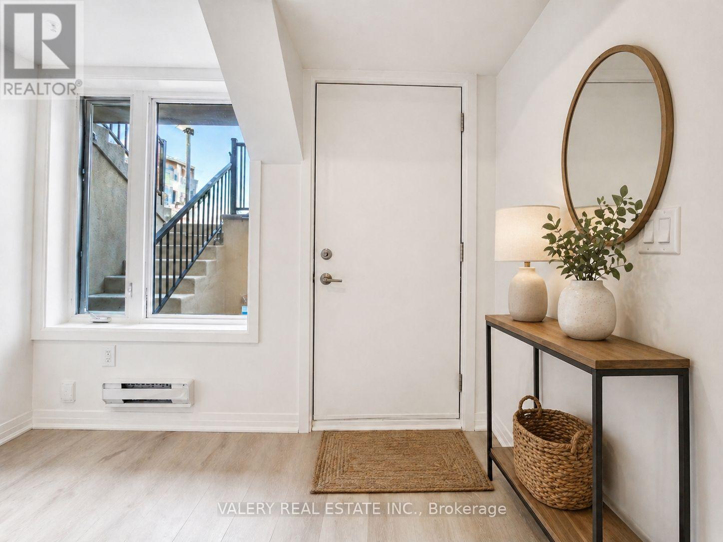 Townhouse at 1 - 183 WILLIAM DUNCAN ROAD S, Toronto