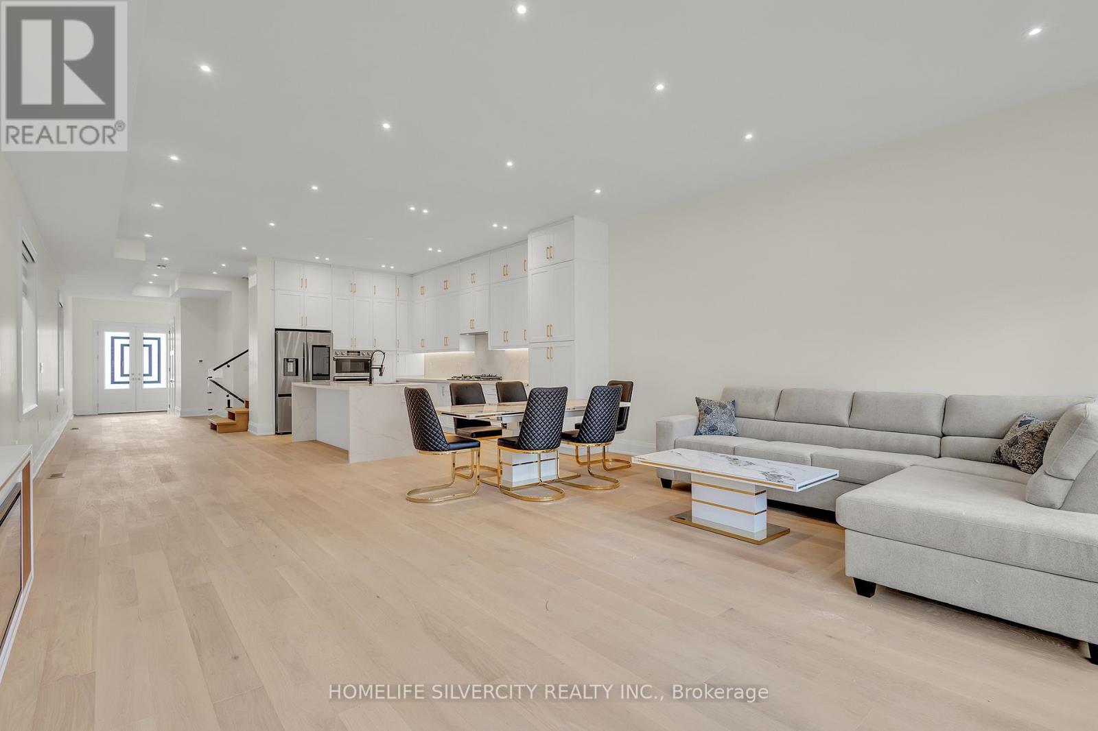 Semi-Detached/Link at 25A PINE AVENUE N, Mississauga
