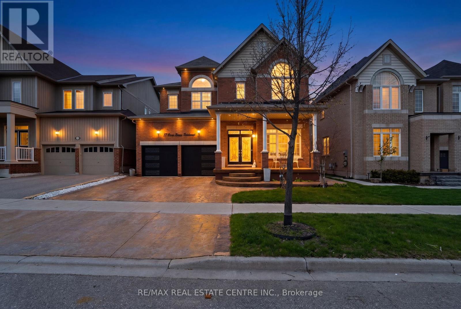 Detached at 27 DREW BROWN BOULEVARD, Orangeville