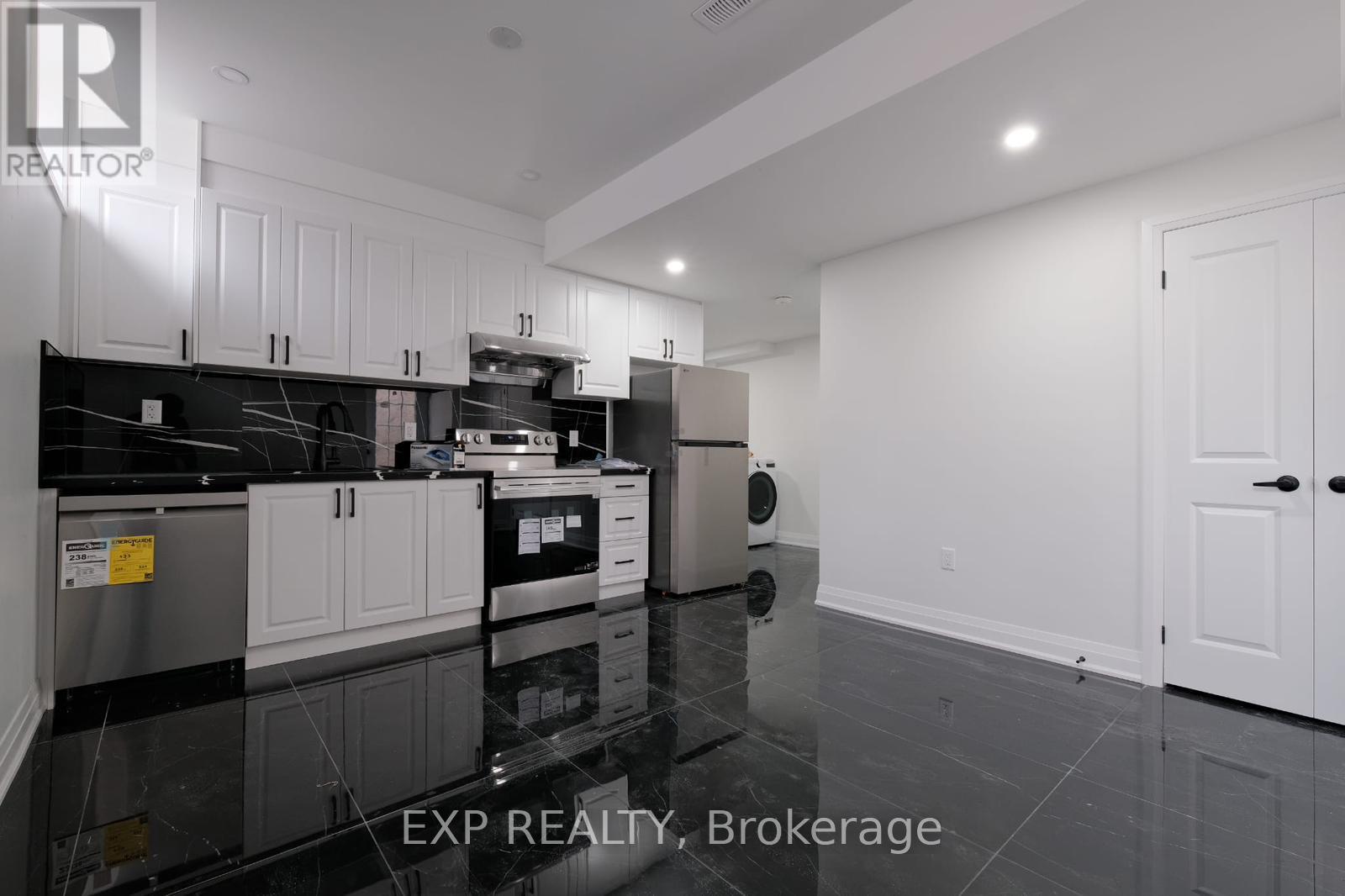 Detached at BASEMENT - 28 ELVERTON CRESCENT, Brampton (Northwest Brampton)