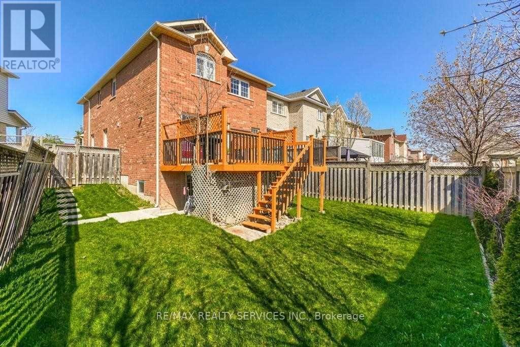 Detached at 50 OAKMEADOW DRIVE, Brampton