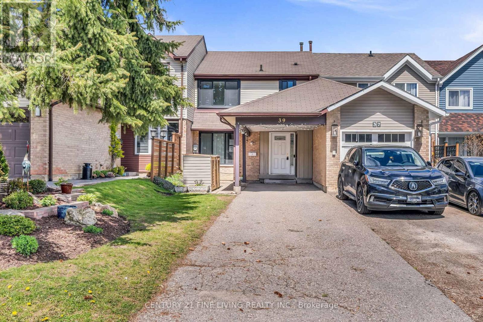 Townhouse at 39 RUSHMORE CRESCENT, Brampton (Heart Lake East)