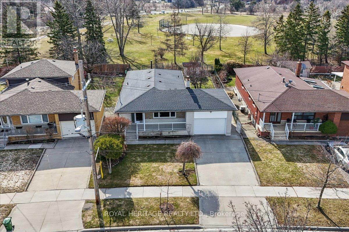 Detached at 297 DRIFTWOOD AVENUE, Toronto (Black Creek)