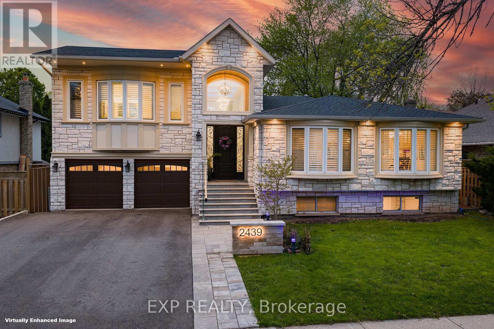 Detached at 2439 BRIDGE ROAD, Oakville (WO West)