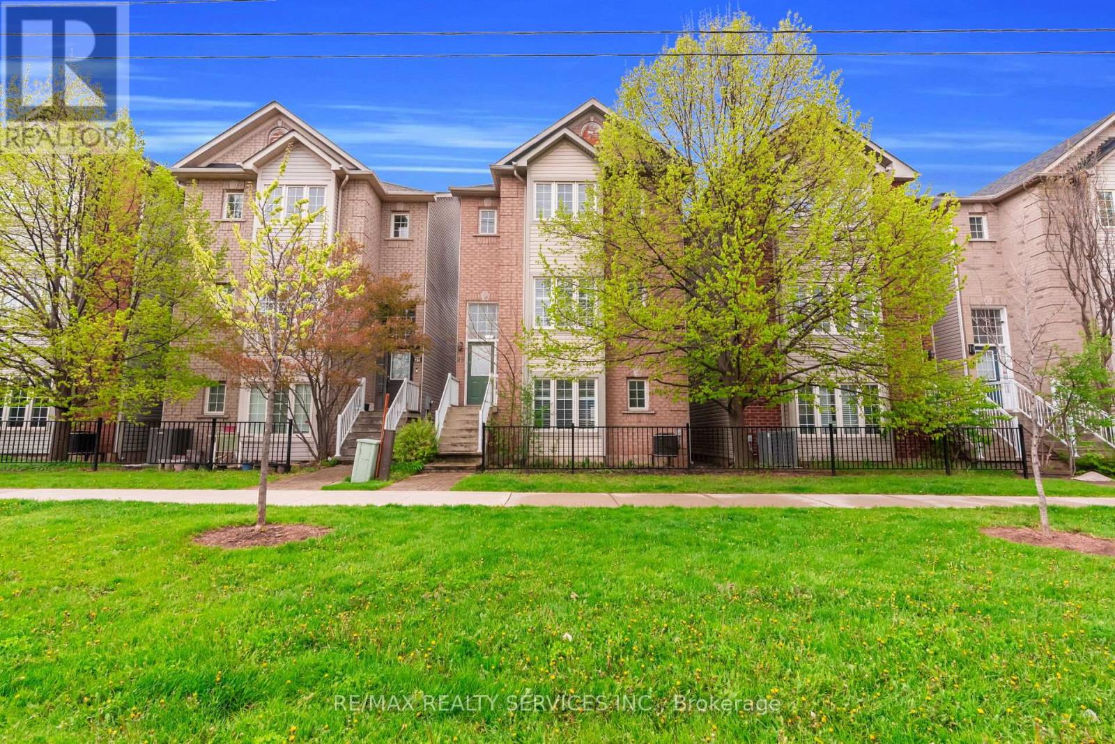 Detached at 28 - 5110 FAIRVIEW STREET, Burlington (Appleby)
