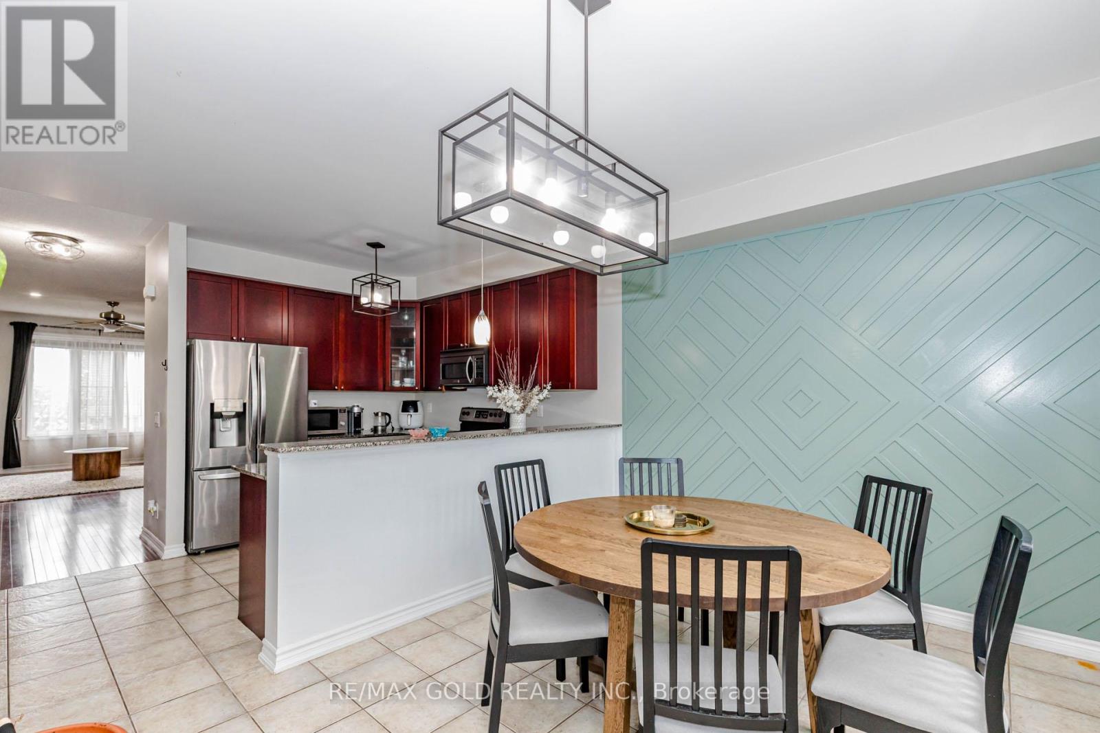 Townhouse at 12 CAILIFF STREET, Brampton
