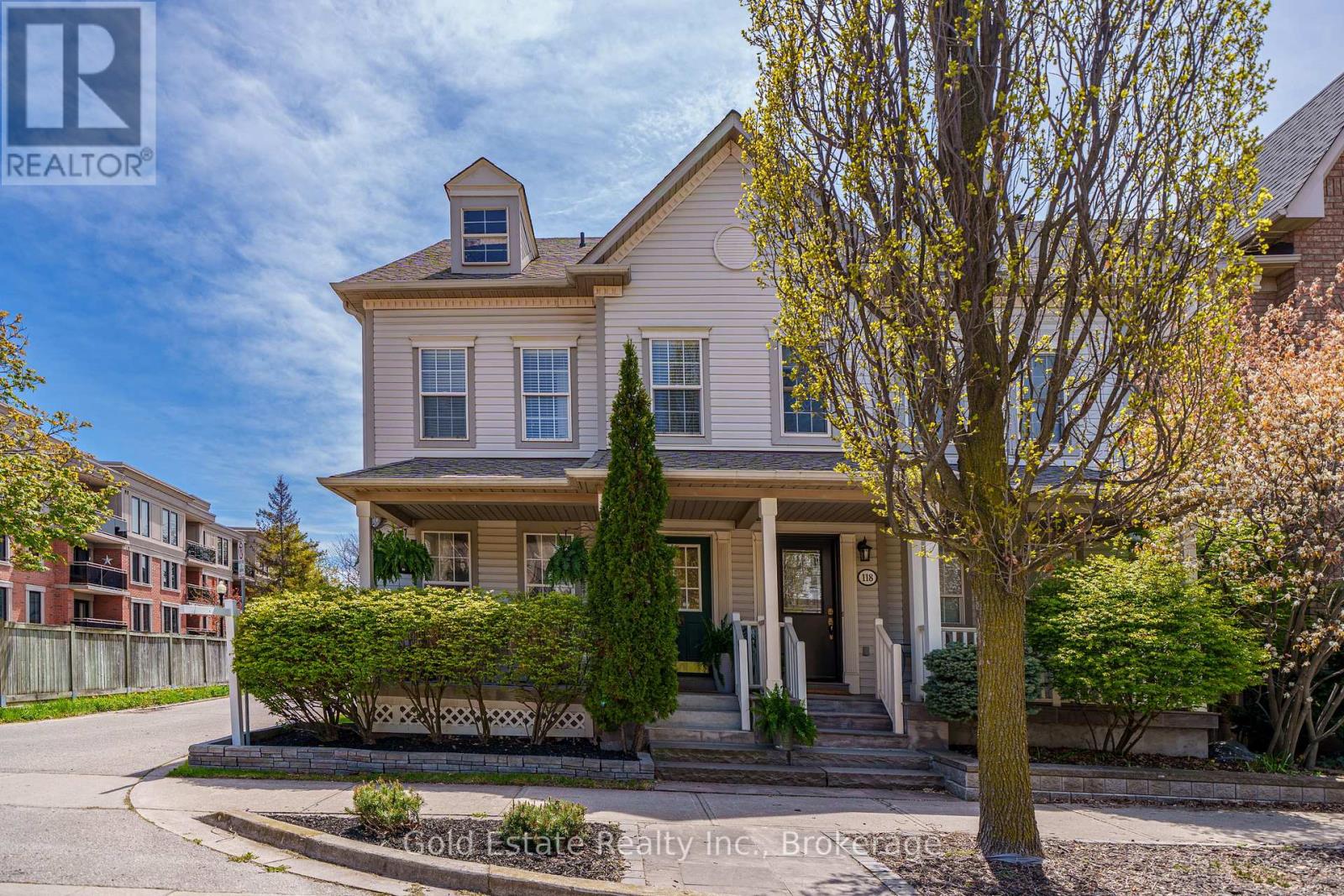 Semi-Detached/Link at 120 ROXTON ROAD, Oakville (RO River Oaks)