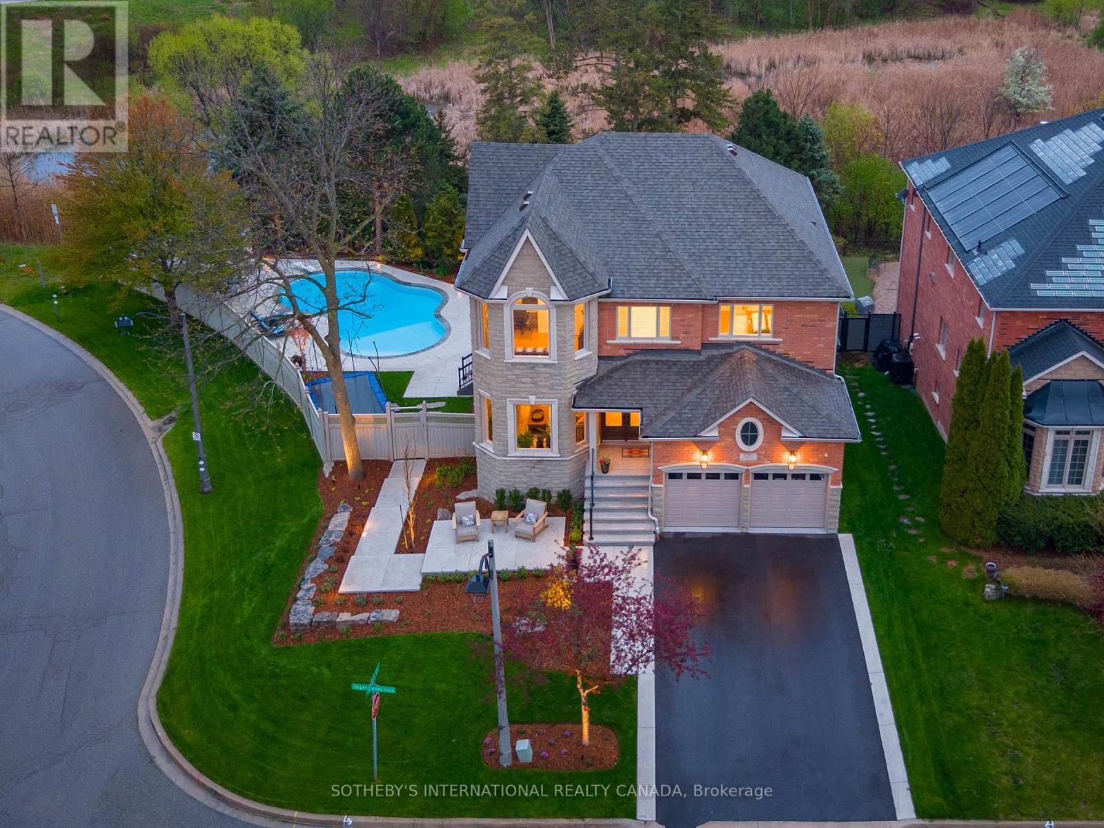 Detached at 2432 UPPER VALLEY CRESCENT, Oakville (RO River Oaks)