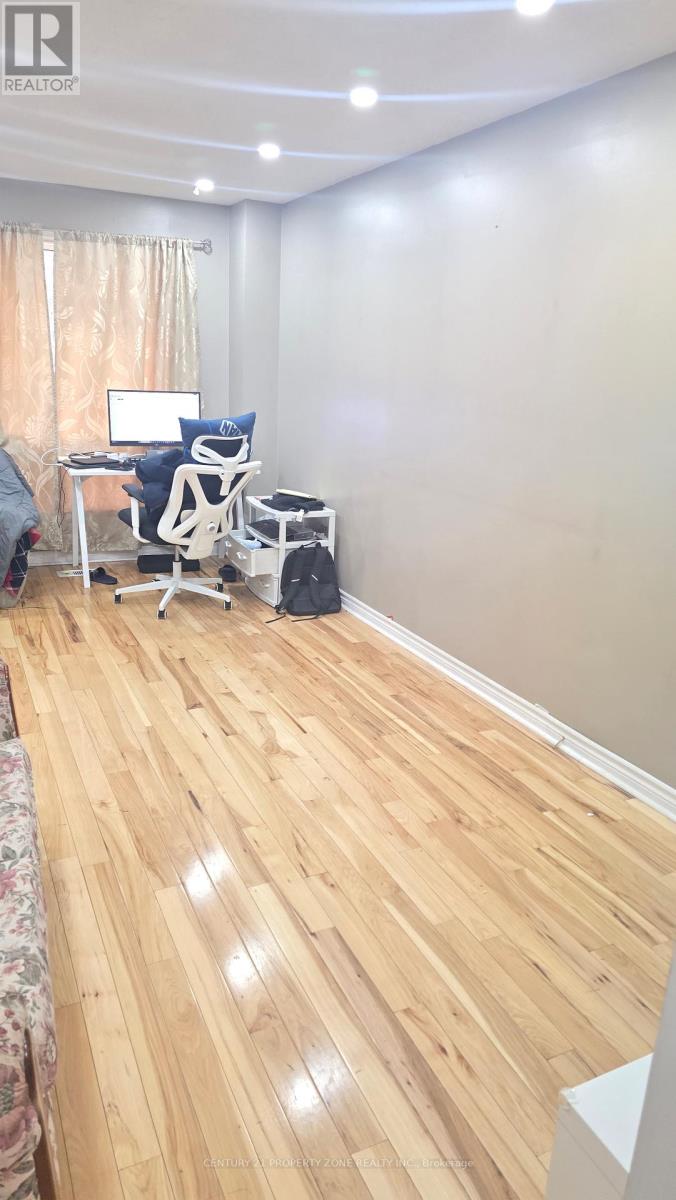 Semi-Detached/Link at 4136 CLEVEDON DRIVE, Mississauga