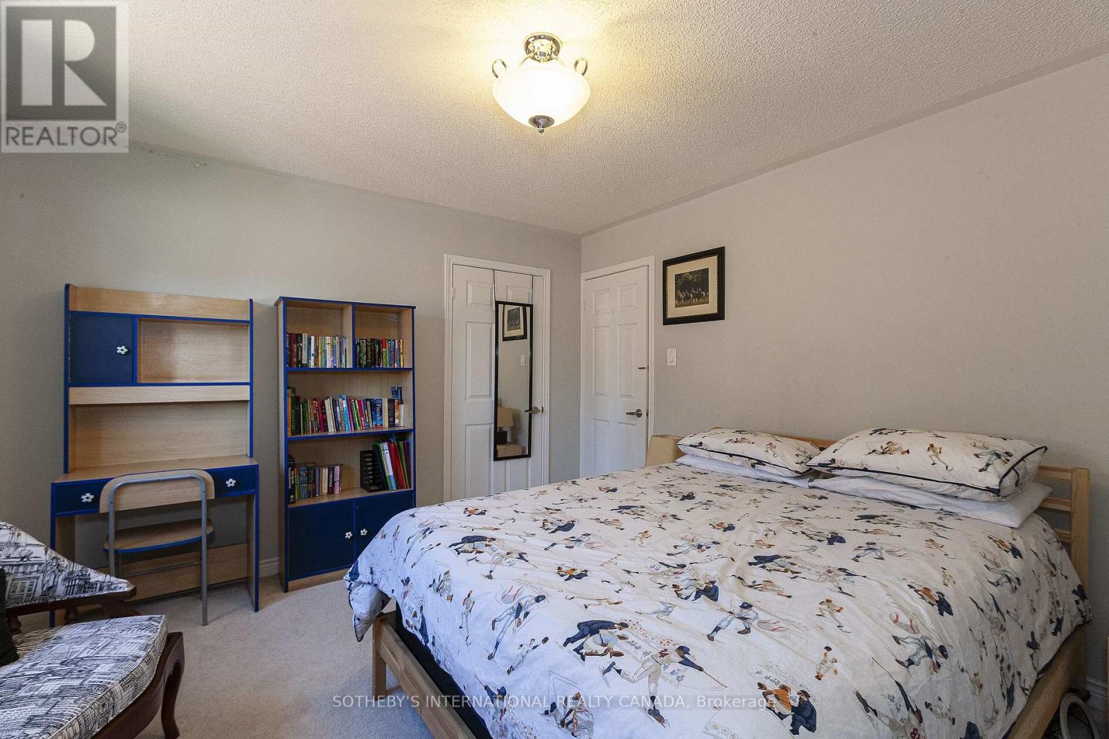 Detached at 2074 BRAYS LANE, Oakville