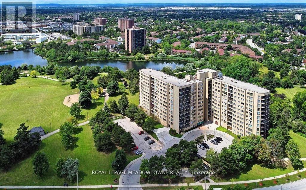 Apartment at 1002 - 6500 MONTEVIDEO ROAD W, Mississauga (Meadowvale)