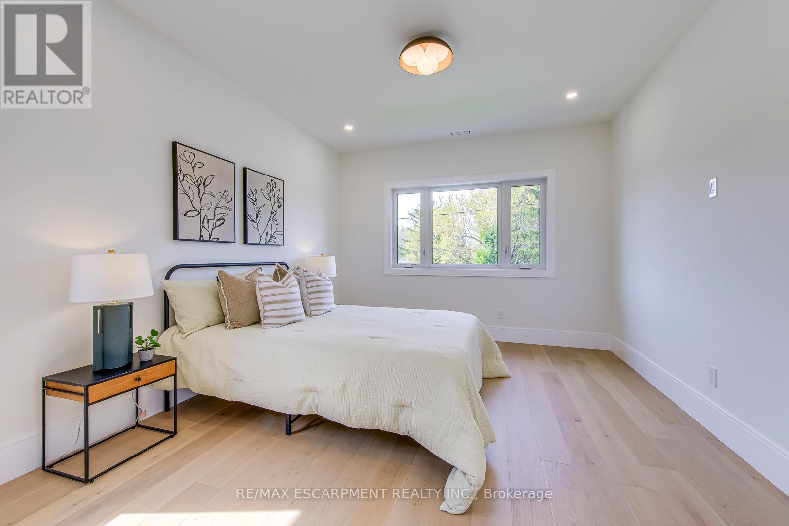 Detached at 1411 MOUNTAIN GROVE AVENUE, Burlington
