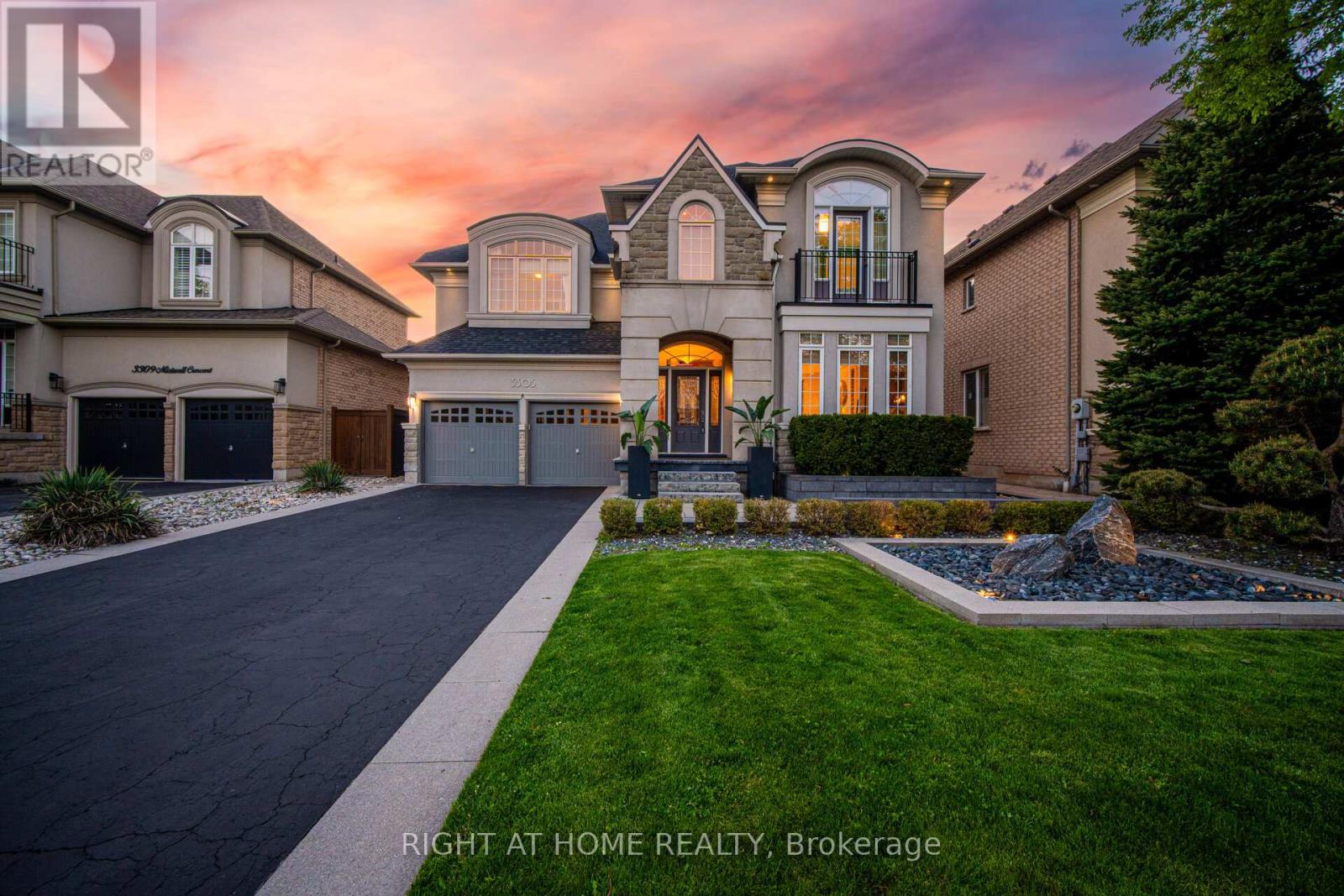 Detached at 3305 MISTWELL CRESCENT, Oakville (BR Bronte)