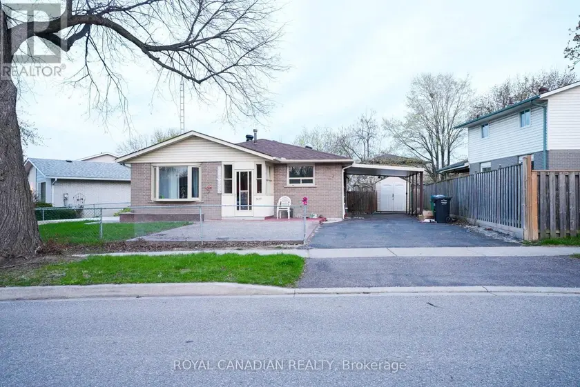 Detached at 67 SUTHERLAND AVENUE, Brampton