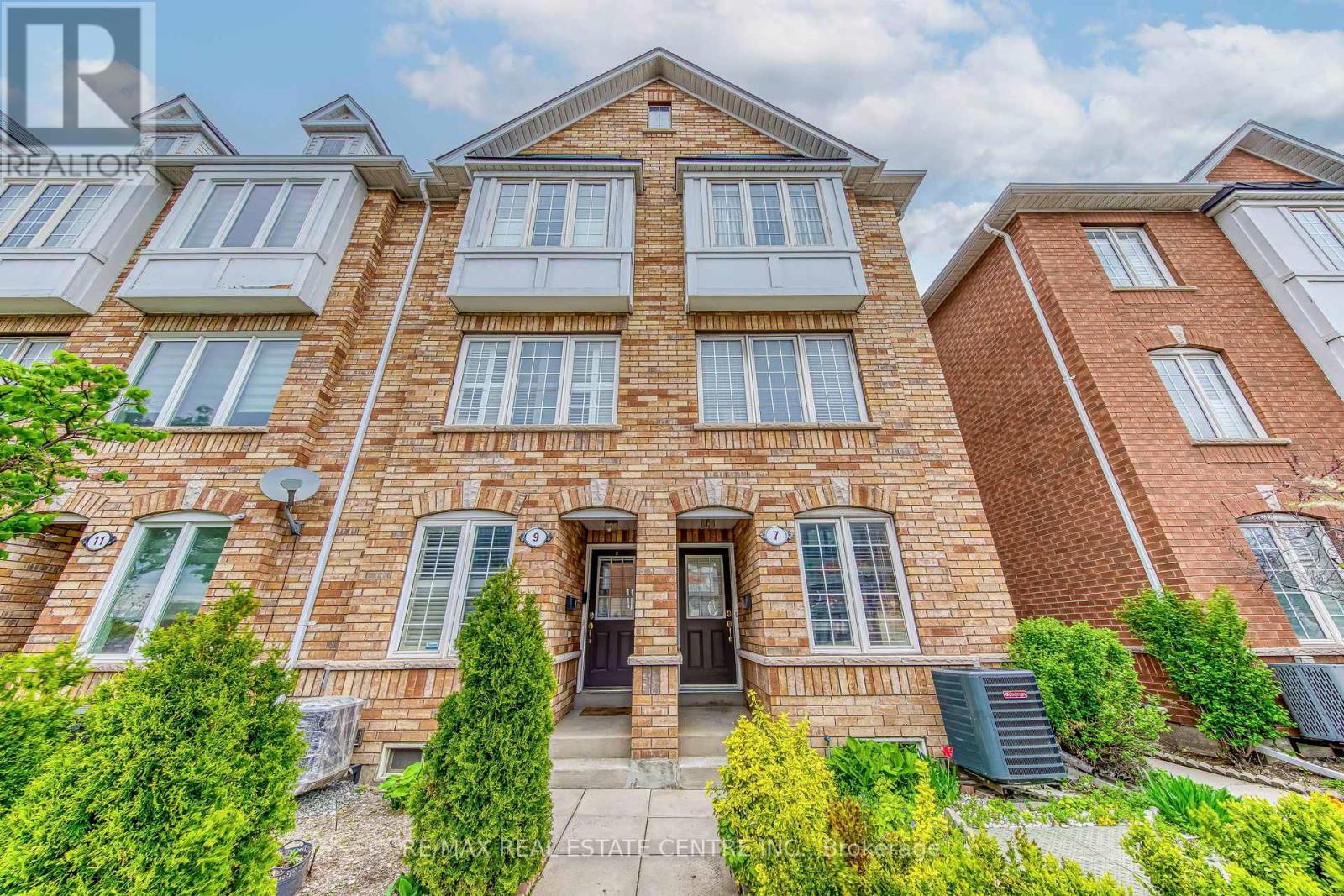 Townhouse at 7 WESTON ROAD, Toronto (Junction Area)