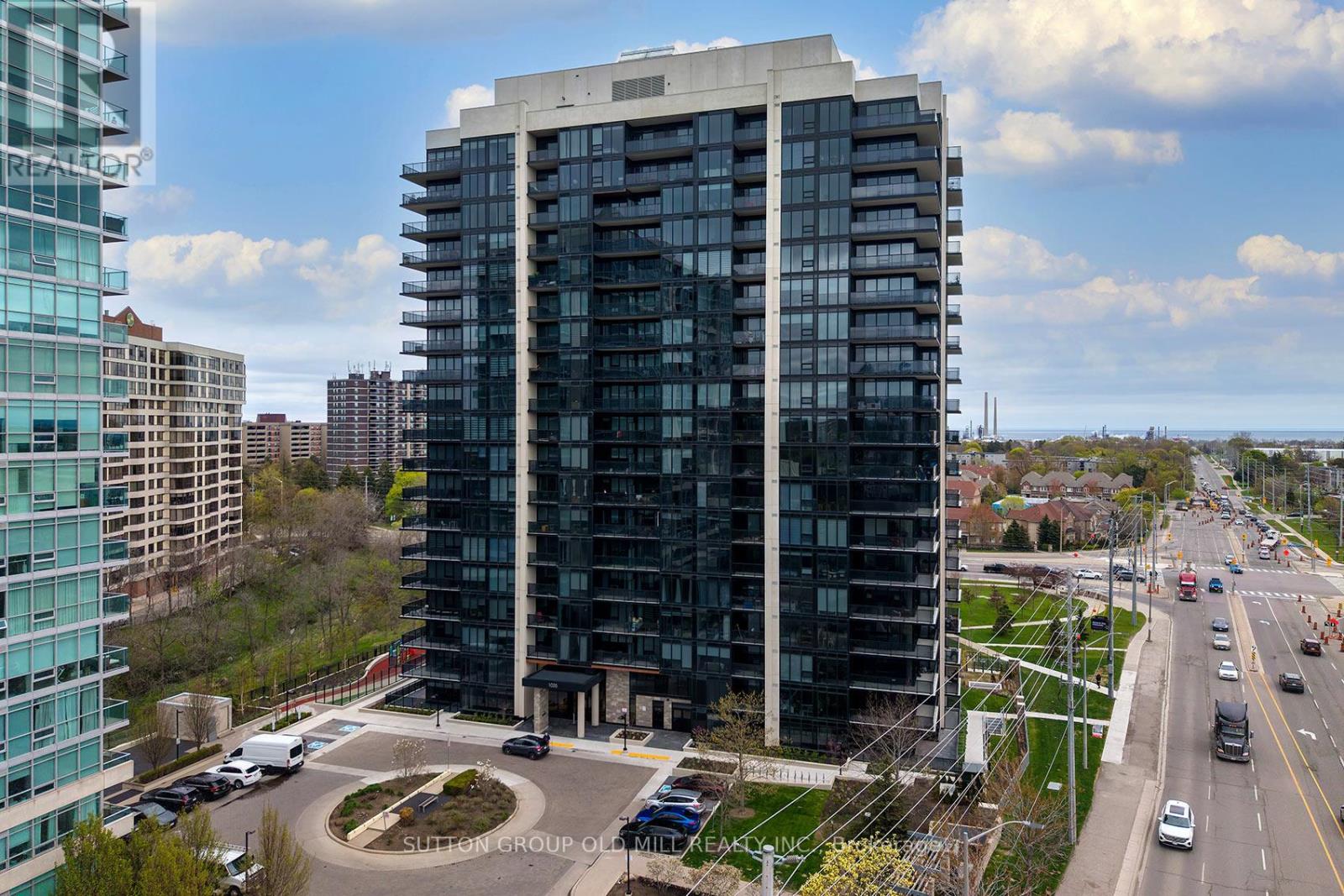 Apartment at 608 - 1035 SOUTHDOWN ROAD, Mississauga (Clarkson)